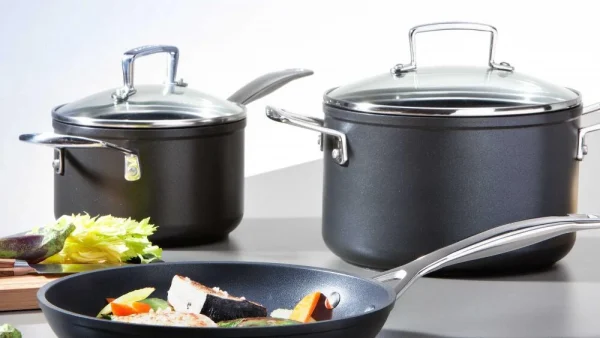 Le Creuset Aluminium-Antihaft-Pfanne Flach 6