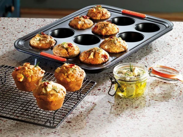 Le Creuset Muffinform 3