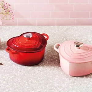 Le Creuset Herzbräter Aus Gusseisen Mit Herzgriff In Shell Pink 11