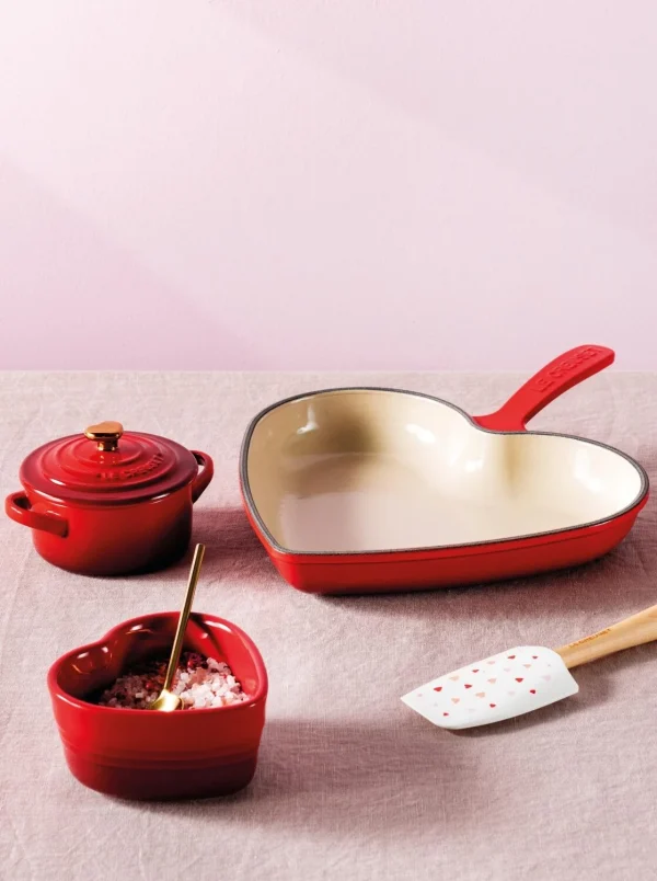 Le Creuset Mini Cocotte Mit Herzknopf In Kirschrot 6